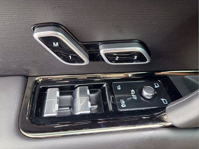 Used 2025 Land Rover Range Rover Sport Autobiography AWD/4WD image 24