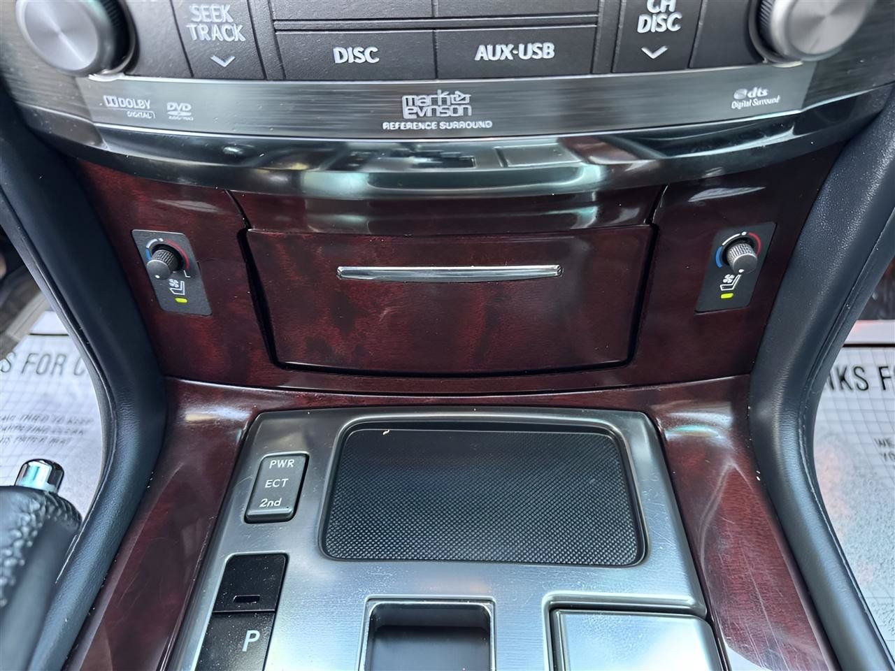 Used 2011 Lexus LX 570 4WD w/ Luxury Pkg image 30