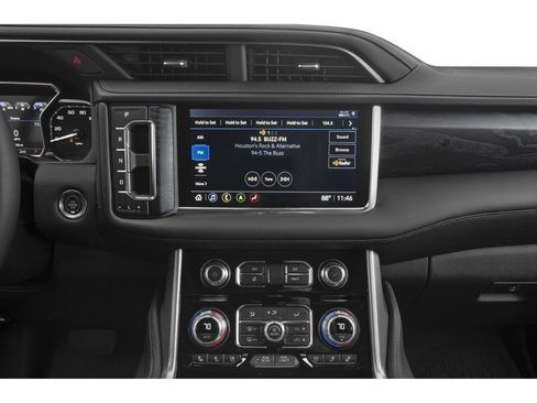 Used 2023 GMC Yukon XL AT4 w/ AT4 Premium Plus Package AWD/4WD image 69