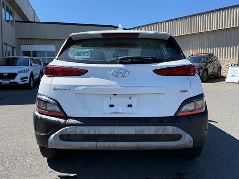 Certified 2023 Hyundai Kona SE AWD/4WD image 3