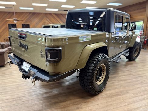 New 2025 Jeep Gladiator Willys image 7