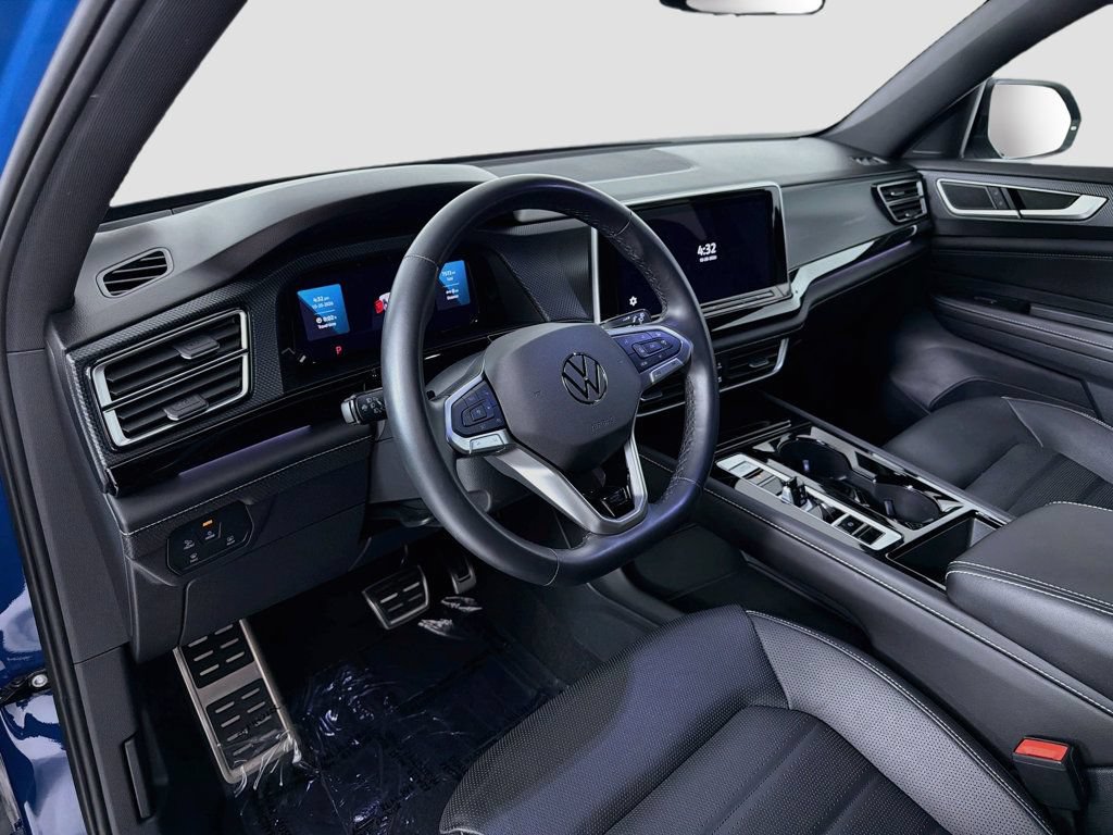 Used 2026 Volkswagen Atlas Cross Sport SEL R-Line AWD/4WD image 9