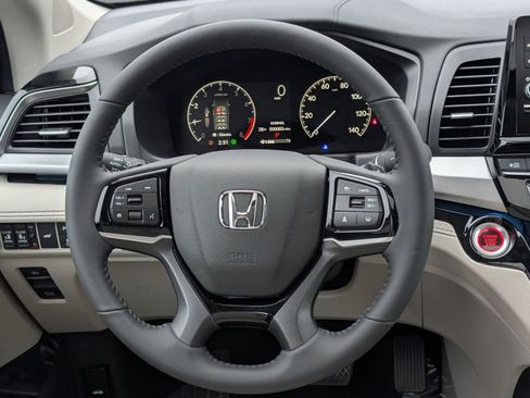 New 2026 Honda Odyssey Touring image 17