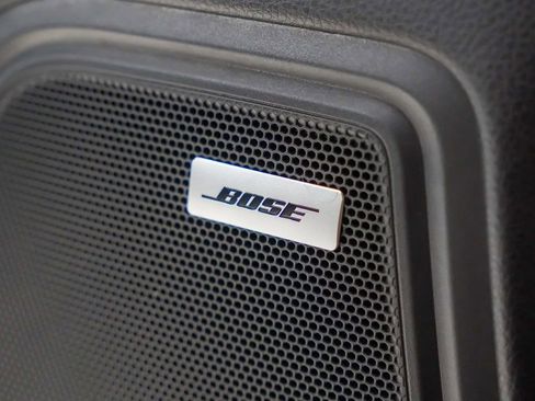 Used 2024 Porsche Macan image 17