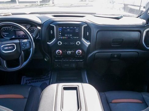 Used 2022 GMC Sierra 2500 AT4 image 11