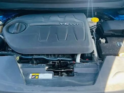 Used 2017 Jeep Cherokee Trailhawk w/ Cold Weather Group AWD/4WD image 29