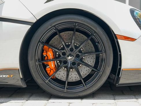 Used 2019 McLaren 600LT RWD image 35