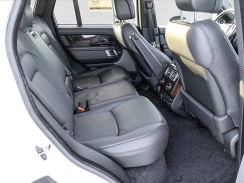 Used 2018 Land Rover Range Rover HSE image 25