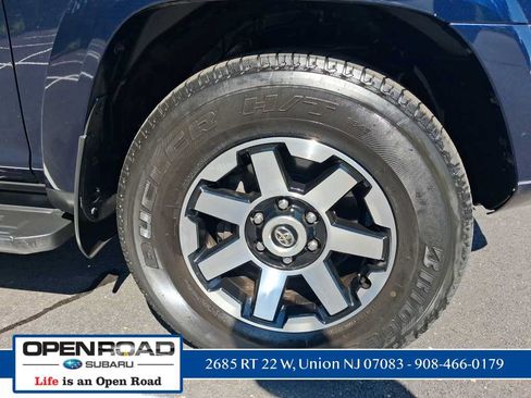Used 2023 Toyota 4Runner TRD Off-Road Premium w/ Off Road Premium Plus Package AWD/4WD image 9