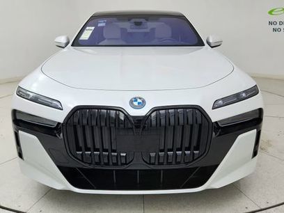 Used 2023 BMW i7 xDrive60 w/ Executive Package 2