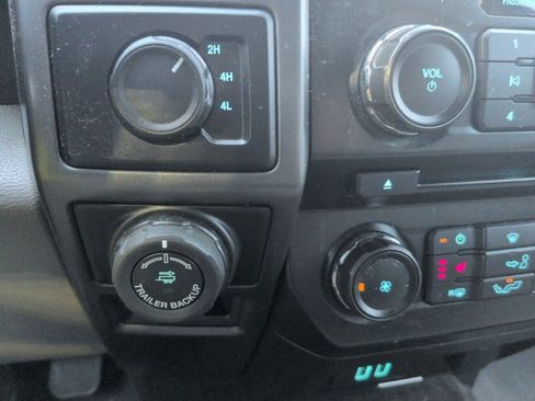 Used 2018 Ford F150 XLT w/ Equipment Group 302A Luxury image 15