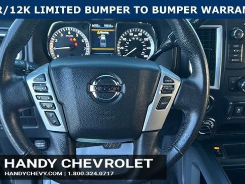 Used 2019 Nissan Titan SV w/ SV Convenience Package image 22