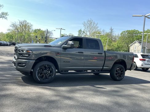 New 2026 RAM 2500 Big Horn AWD/4WD image 23