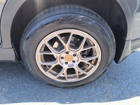 Used 2018 Subaru Crosstrek 2.0i Premium AWD/4WD image 10