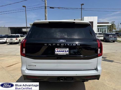 Certified 2025 Ford Expedition Active RWD image 9