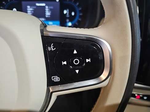 Certified 2025 Volvo V90 B6 Cross Country Plus AWD/4WD image 21