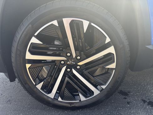 Used 2026 Chevrolet Equinox RS image 18