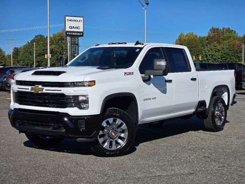 New 2026 Chevrolet Silverado 2500 Custom w/ Custom Value Package image 2
