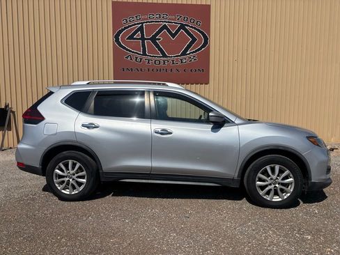 Used 2019 Nissan Rogue SV image 8