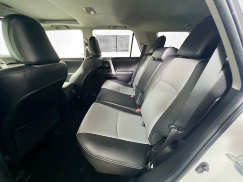 Used 2016 Toyota 4Runner SR5 Premium AWD/4WD image 26
