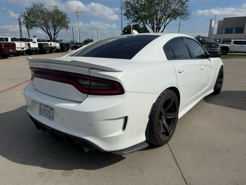 Used 2018 Dodge Charger SRT Hellcat image 3