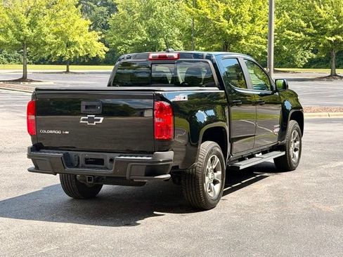 Used 2017 Chevrolet Colorado Z71 w/ Z71 Midnight Edition AWD/4WD image 7