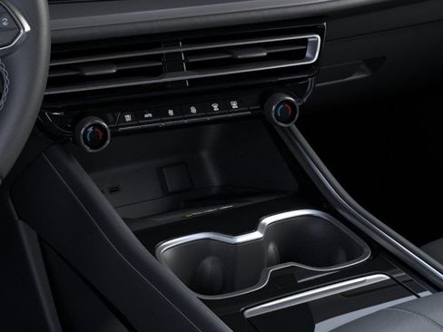 New 2026 Chevrolet Traverse LT w/ Sun and Wheel Package FWD image 24