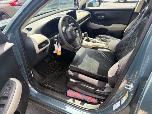 Used 2024 Honda HR-V LX image 6