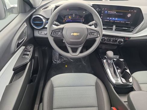 New 2026 Chevrolet Trax LT image 13