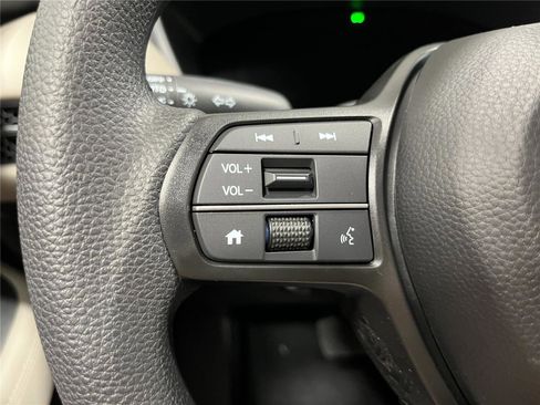 New 2026 Honda HR-V LX image 16