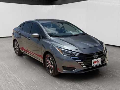 Used 2025 Nissan Versa SV w/ Trunk Package FWD image 7