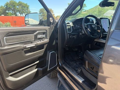 Used 2019 RAM 2500 Laramie AWD/4WD image 9