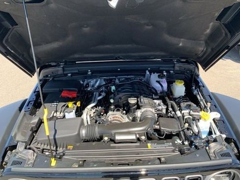 New 2025 Jeep Gladiator Mojave w/ Convenience Group image 30