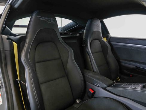 Used 2025 Porsche 718 Cayman GT4 RS w/ Weissach Package RWD image 36