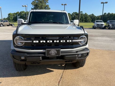 New 2026 Ford Bronco Outer Banks AWD/4WD image 9