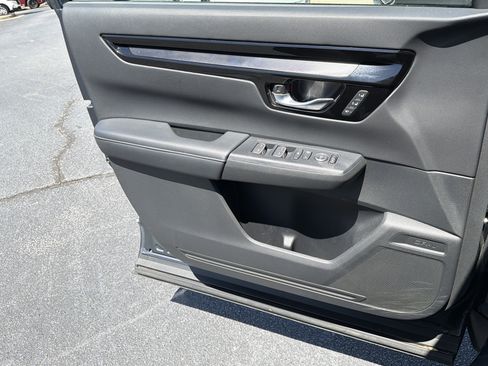 Used 2024 Honda CR-V EX-L image 17