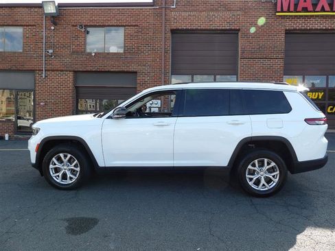 Used 2021 Jeep Grand Cherokee L Limited image 2