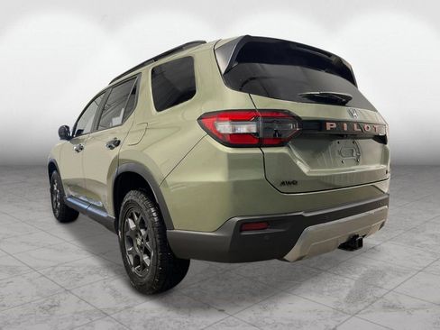 New 2026 Honda Pilot TrailSport image 3