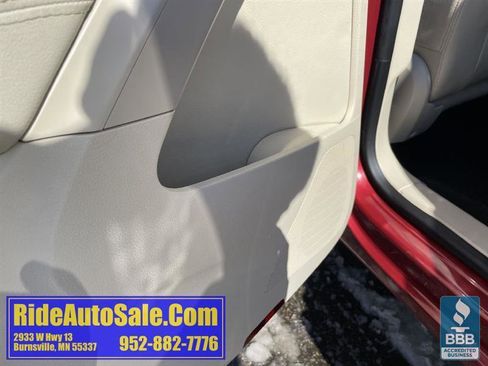 Used 2013 Volkswagen Tiguan S image 31