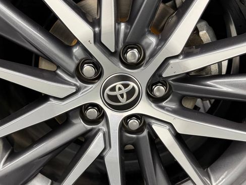 Used 2024 Toyota Camry XLE w/ Navigation Package FWD image 17