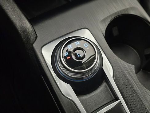 Used 2024 Ford Escape Platinum image 31