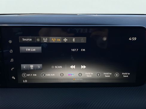 Certified 2025 Nissan Kicks SR FWD image 10