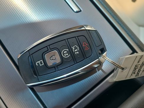 Used 2020 Lincoln MKZ FWD image 22
