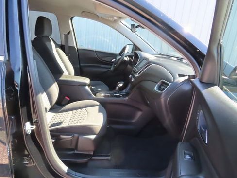 Used 2023 Chevrolet Equinox LT image 25
