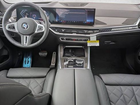 New 2026 BMW X5 M60i w/ Climate Comfort Package AWD/4WD image 16