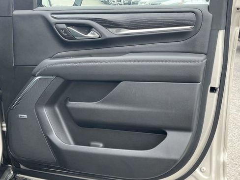Used 2021 GMC Yukon Denali w/ Denali Premium Package image 29