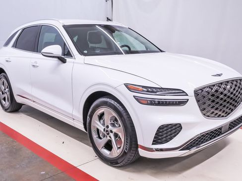 Certified 2026 Genesis GV70 2.5T AWD/4WD image 5