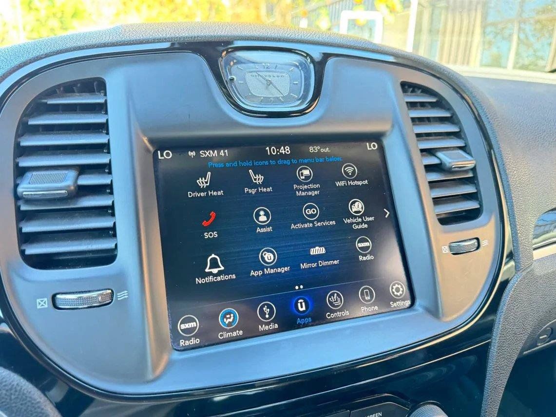 Used 2019 Chrysler 300 S AWD/4WD image 17