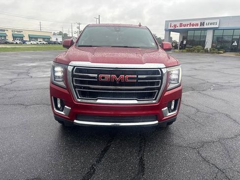 Used 2022 GMC Yukon XL SLT w/ SLT Luxury Package AWD/4WD image 8