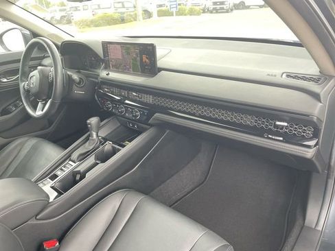 Used 2024 Honda Accord Touring image 30